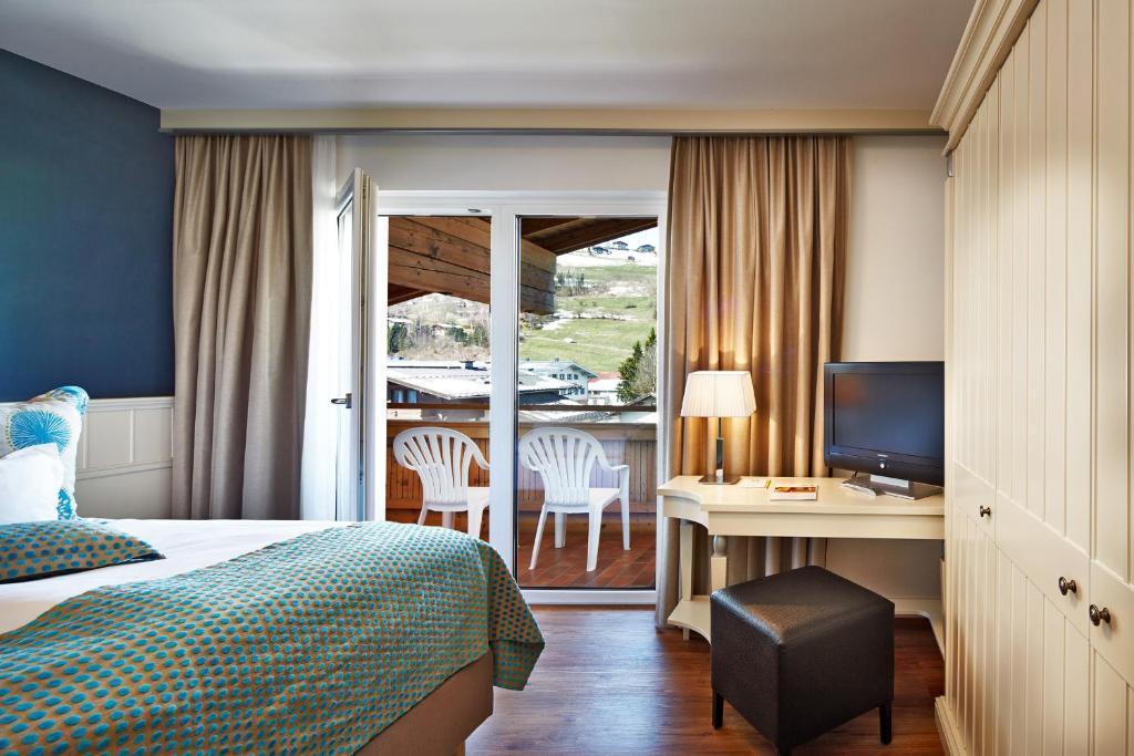 Hotel Barbarahof 4 Stars Superior-Summercard Inclusive-Adults Only From 14 Years カプルーン エクステリア 写真