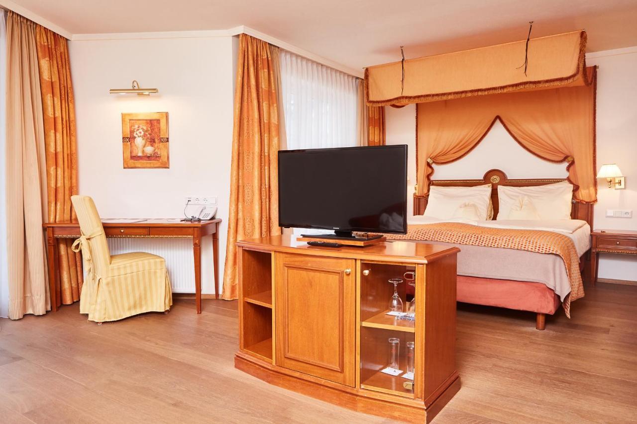 Hotel Barbarahof 4 Stars Superior-Summercard Inclusive-Adults Only From 14 Years カプルーン エクステリア 写真